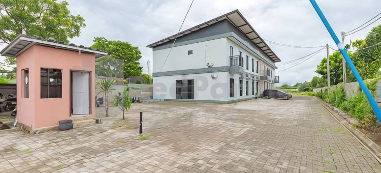 Zumo Home Tegal Mitra RedDoorz图片