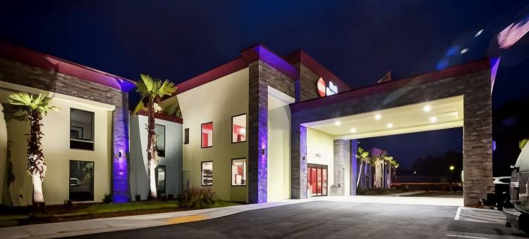 哈尔德维尔贝斯特韦斯特优质套房酒店(Best Western Plus Hardeeville Inn  Suites)图片