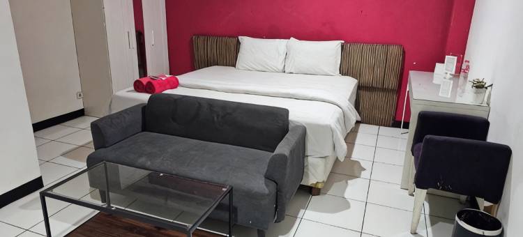 克拉帕加丁附近瑞德多兹普拉斯酒店(RedDoorz Plus Near Mall Kelapa Gading)图片