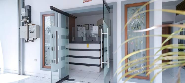 Urbanview Hotel Syariah Ratu Kuring Gisting by RedDoorz图片