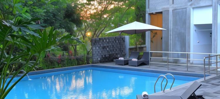 三宝垄橡树翡翠会议酒店(Oak Tree Emerald Hotel & Conventions Semarang)图片
