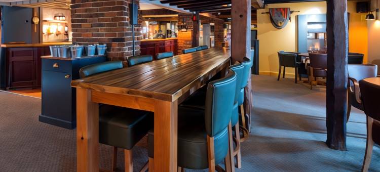 布拉克内尔普瑞米尔酒店(双桥)(Premier Inn Bracknell (Twin Bridges))图片