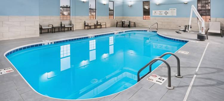 Holiday Inn Express 克利夫兰机场 - 布鲁克公园(Holiday Inn Express Cleveland Airport - Brook Park)图片