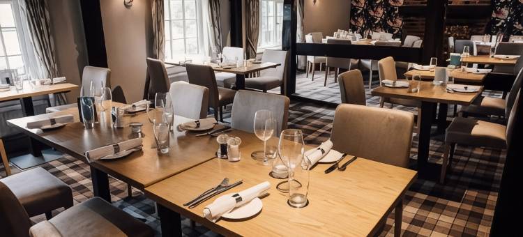 阿尔萨格庄园之家酒店(Manor House Hotel & Spa, Alsager)图片