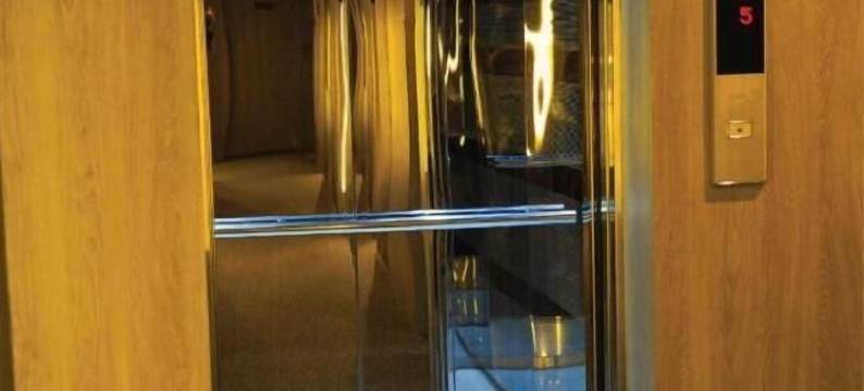 AZ艺术酒店(AZ Hotel des Arts)图片