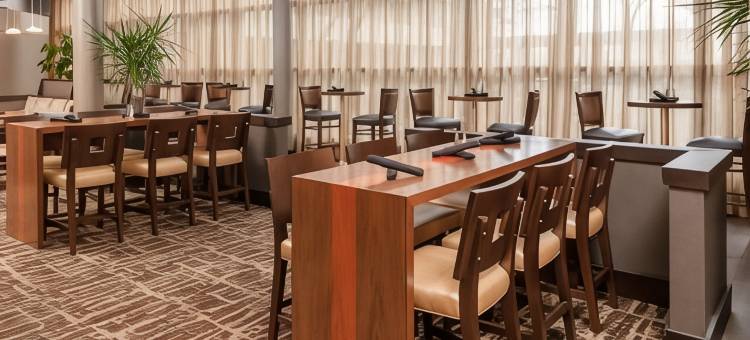 堪萨斯城奥佛兰公园希尔顿逸林酒店(DoubleTree by Hilton Kansas City - Overland Park)图片