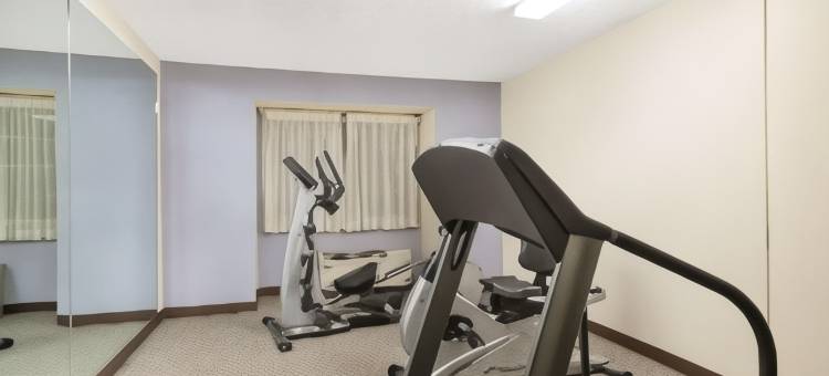 塞内卡福尔斯温德姆麦客达套房酒店(Microtel Inn & Suites by Wyndham Seneca Falls)图片