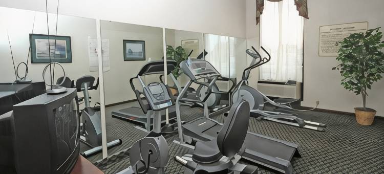 门罗贝斯特韦斯特套房酒店(Best Western Inn  Suites - Monroe)图片