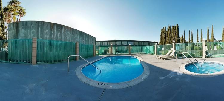 帕萨迪纳中心Travelodge by Wyndham酒店(Travelodge by Wyndham Pasadena Central)图片
