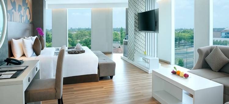 阿迪苏琪普托白金会议中心酒店(Platinum Adisucipto Hotel & Conference Center)图片