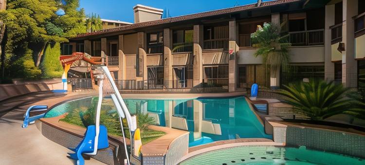 橡树溪阿罗约罗布雷度假村(Arroyo Roble Resort at Oak Creek)图片