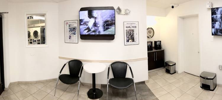 密歇根麦迪逊高地Travelodge by Wyndham酒店(Travelodge by Wyndham Madison Heights MI)图片
