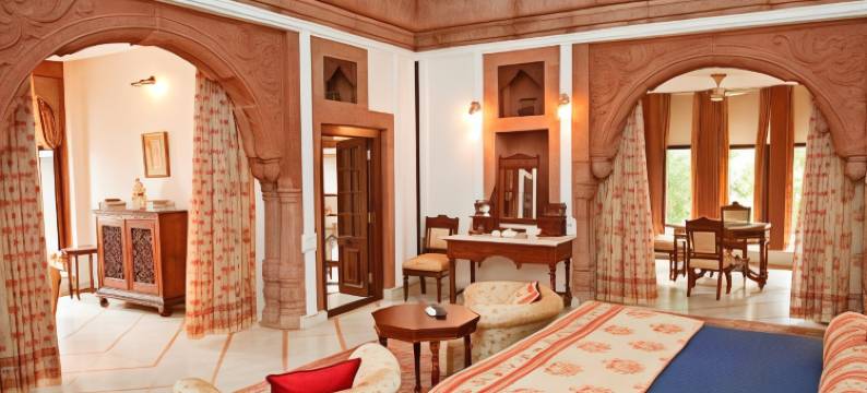 威尔康姆传统巴尔萨曼得湖宫酒店(WelcomHeritage Bal Samand Lake Palace)图片