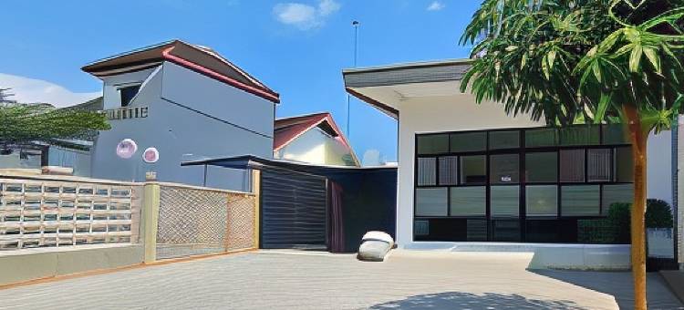 Guest House Saqeena Syariah Near Blitar Park RedPartner图片