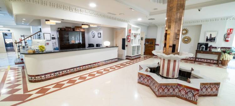 塞尔科蒂尔多纳卡梅拉酒店(Hotel Sercotel Doña Carmela)图片