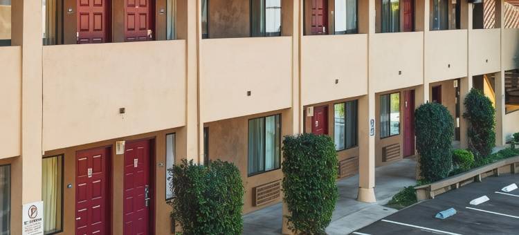 皮诺尔大学伯克利分校戴斯酒店(Days Inn by Wyndham Pinole Berkeley)图片