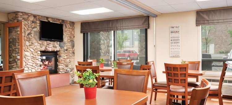 卡尔加里机场温德姆戴斯酒店(Days Inn by Wyndham Calgary Airport)图片