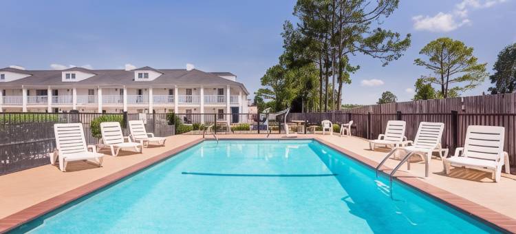 奥尔巴尼购物中心呗盟套房酒店(Baymont by Wyndham Albany at Albany Mall)图片