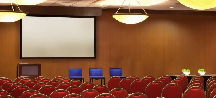 亚历山德里亚五角大楼南部万怡酒店(Courtyard Alexandria Pentagon South)图片