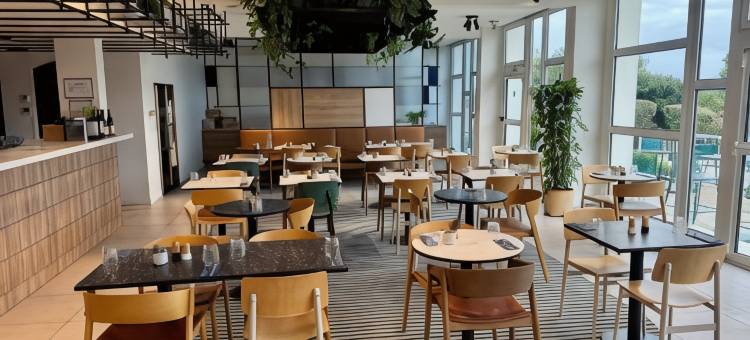 鲁昂瓦勒德勒伊美居酒店(Hôtel Mercure Rouen Val-De-Reuil)图片