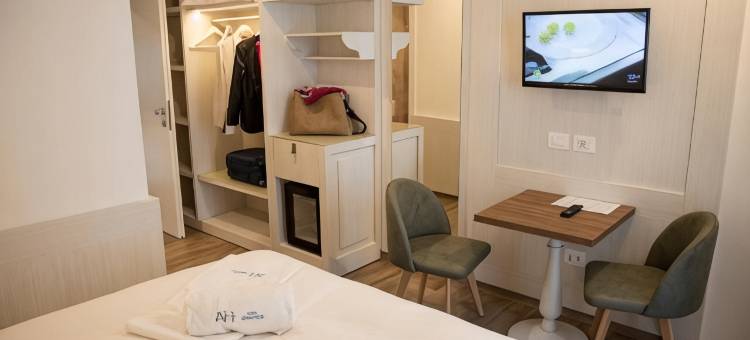 阿迪亚提克酒店(Hotel Adriatico)图片