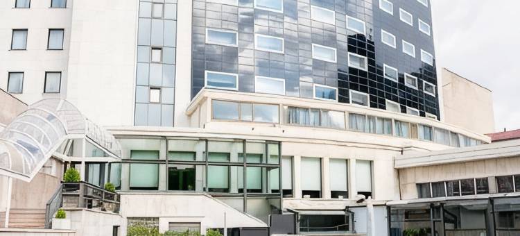 潘普洛纳特雷斯雷耶斯酒店(Hotel Tres Reyes Pamplona)图片
