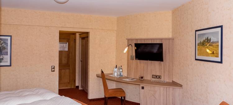 圣玛蒂拿卡斯特尔酒店(Hotel St. Martiner Castell)图片