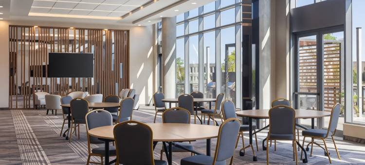蒙特利尔机场-圣劳伦斯洲际Staybridge Suites酒店(Staybridge Suites Montreal Airport - ST-Laurent by IHG)图片