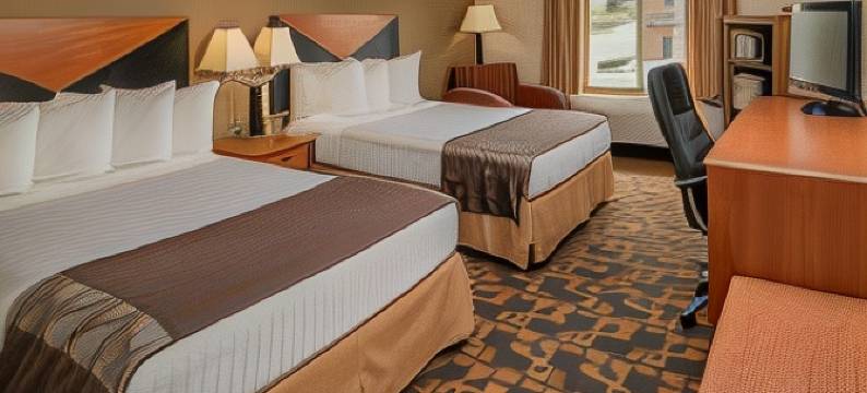 贝斯特韦斯特修尔住宿普拉斯酒店 - 肯纳威克三城(Best Western Kennewick Tri-Cities Center Hotel)图片