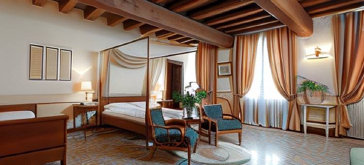 波利克莱提别墅酒店(Hotel Villa Policreti)图片