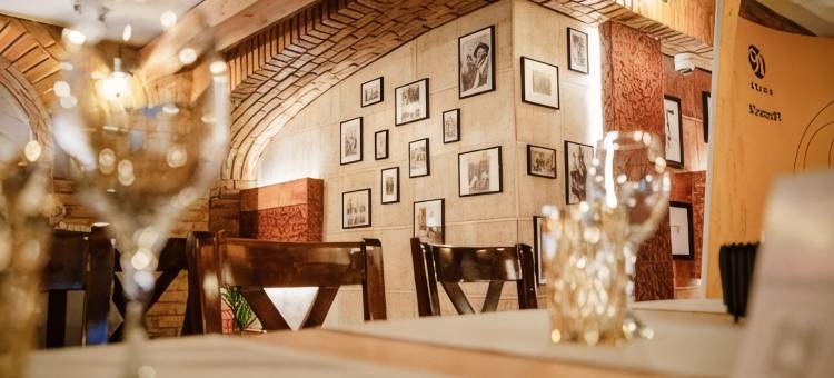 科瑞艾维塔酒店(Bacolux Craiovita, Craiova)图片