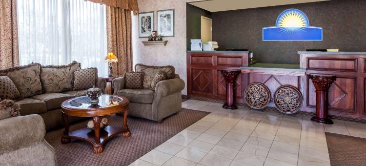 希尔斯伯勒戴斯酒店(Days Inn by Wyndham Hillsboro TX)图片