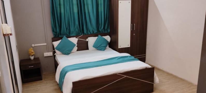 6 CR酒店纳塔拉杰奥兰加巴德(6 CR Hotel Natraj Railway Station)图片