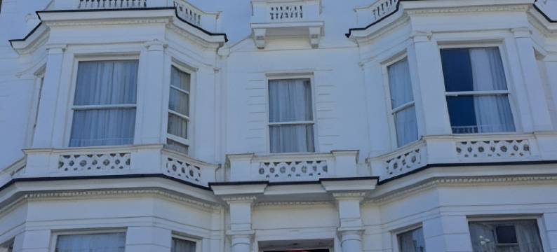 蓝铃酒店(Blue Bells Hotel)图片