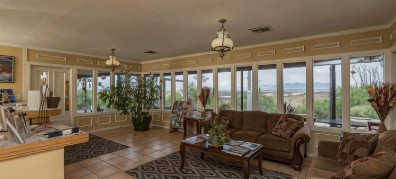 贝斯特韦斯特SureStay精选图姆斯顿瞭望山林小屋(Tombstone Lookout Lodge, SureStay Collection by Best Western)图片