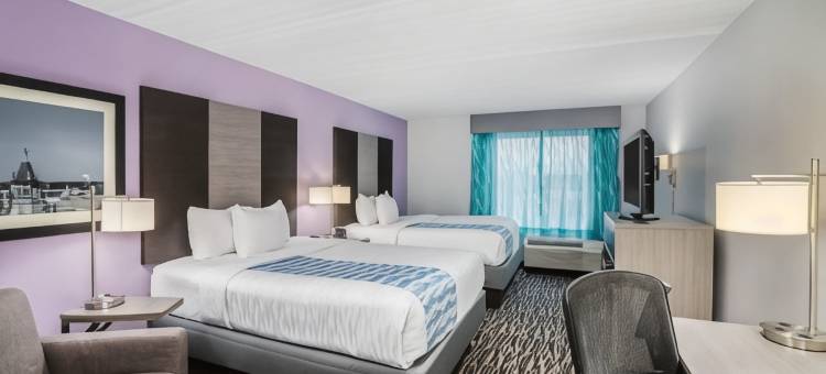 克拉克斯维尔拉昆塔温德姆套房酒店(La Quinta Inn & Suites by Wyndham Clarksville)图片