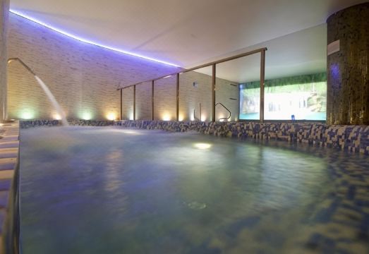 Hotel Granada Palace Hotel Overview