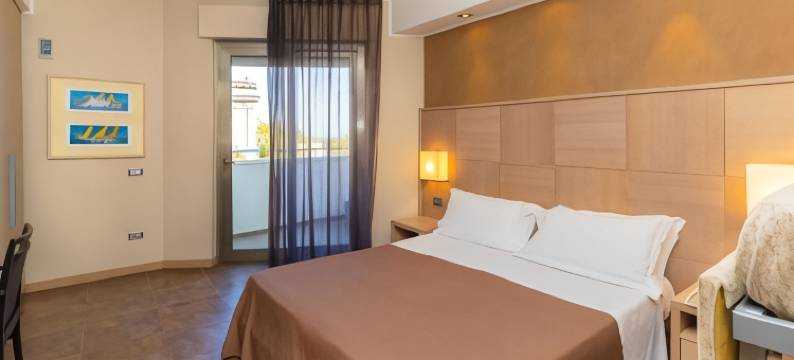 阿布鲁佐滨海酒店(Hotel Abruzzo Marina)图片