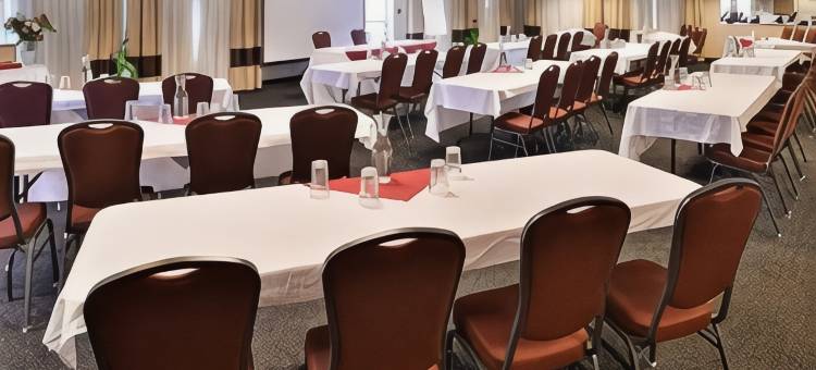 林恩县展览中心舒适套房酒店(Comfort Suites Linn County Fairground and Expo)图片