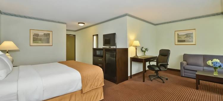 西雅图费多威拉昆塔温德姆套房酒店(La Quinta Inn & Suites by Wyndham Seattle Federal Way)图片