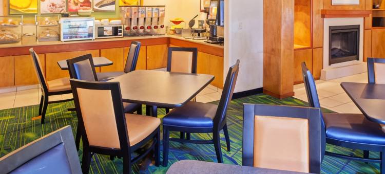 舒适套房酒店(Comfort Inn & Suites)图片