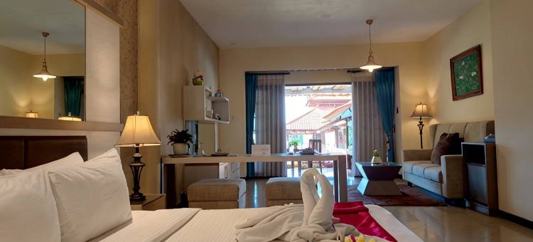 Royal Hotel and Villas Trawas图片