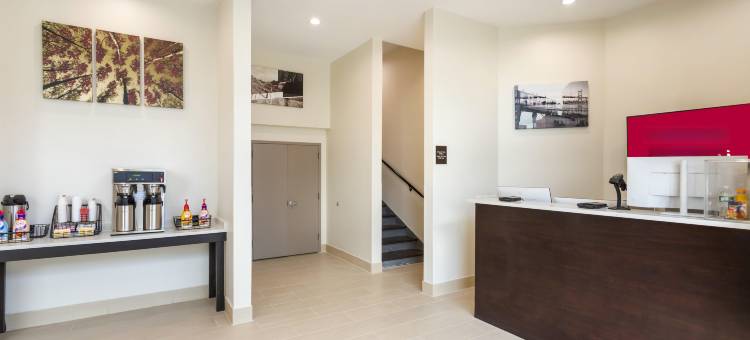 红屋顶PLUS+ 牙买加, 纽约 – JFK机场(Red Roof PLUS+ Jamaica, NY - JFK Airport)图片