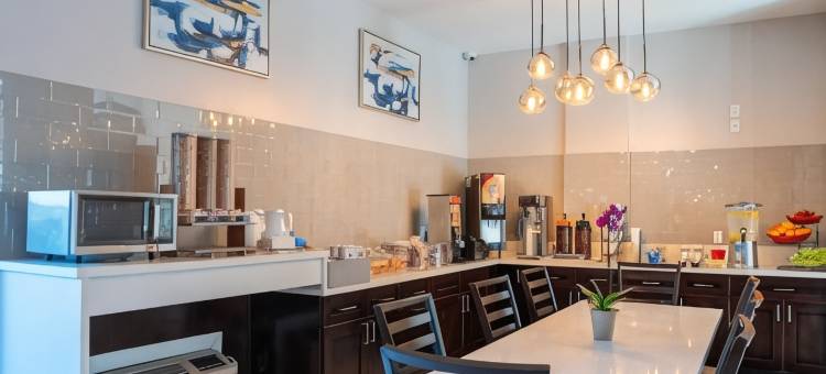 雷东多比奇海滩华美达酒店(Ramada Limited Redondo Beach)图片