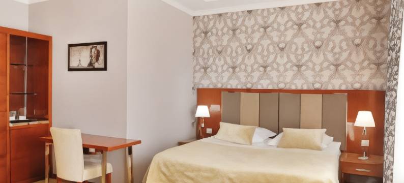 丽思皇家酒店(Royal Riz Hotel)图片