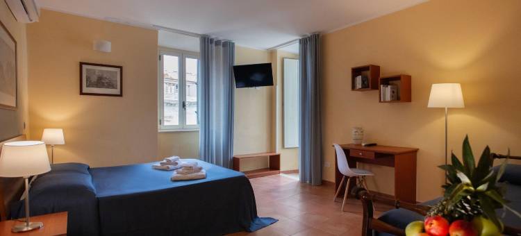 托拉尔多广场弗朗奇雅旅馆(Palazzo Toraldo di Francia)图片