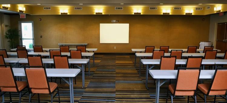 埃芬万豪万枫酒店(Fairfield Inn & Suites Effingham)图片