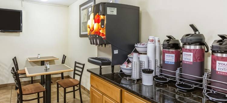 马科姆凯艺酒店 - 近大学区(Quality Inn Macomb Near University Area)图片