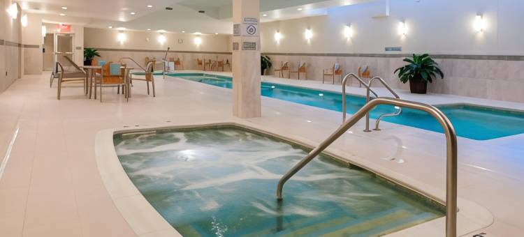 皮奥里亚市中心万怡酒店(Courtyard Peoria Downtown)图片