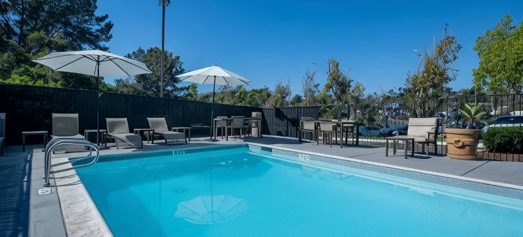 恩西尼塔斯月光海滩戴斯酒店(Days Inn by Wyndham Encinitas Moonlight Beach)图片